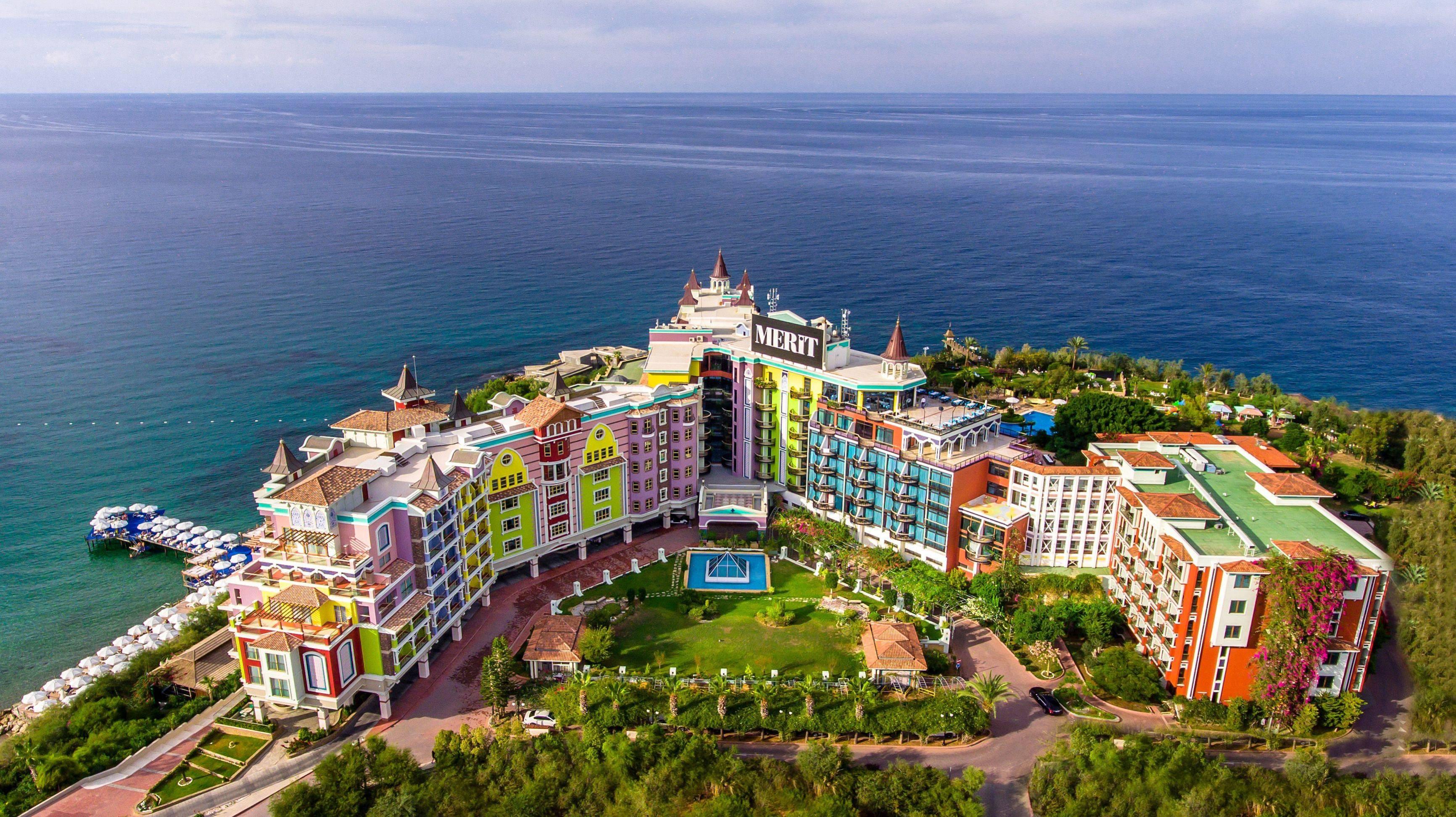 Merit Crystal Cove Hotel Casino & Spa Karavas  Exterior photo